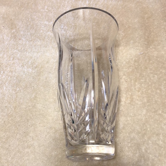 Irish Rose Cut Crystal Vase Czech 24% Lead Leaf Design Original Sticker 8” - Picture 3 of 6